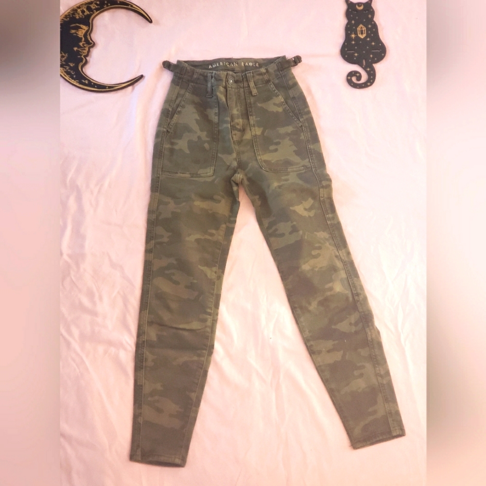 Camo High-Waisted Women Jeans